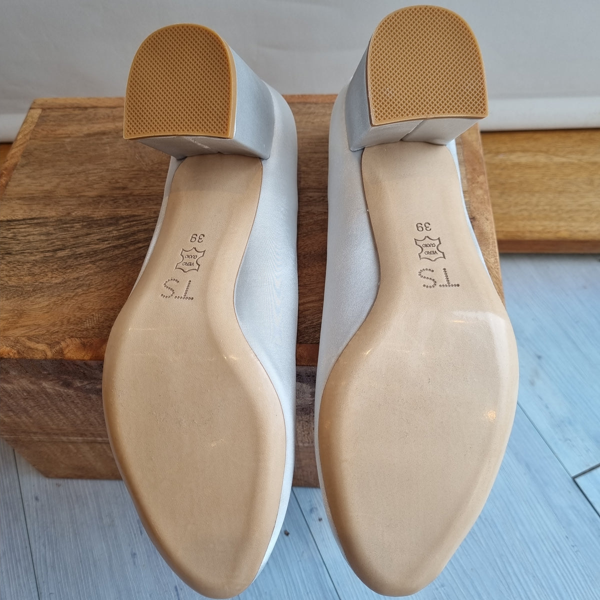 Tokiyos Satin block heel shoe Ice Blue Size 39