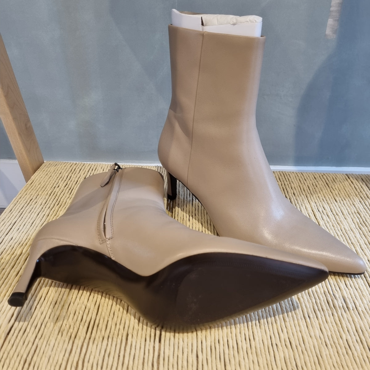 Massimo Dutti leather boot Stone Size 41