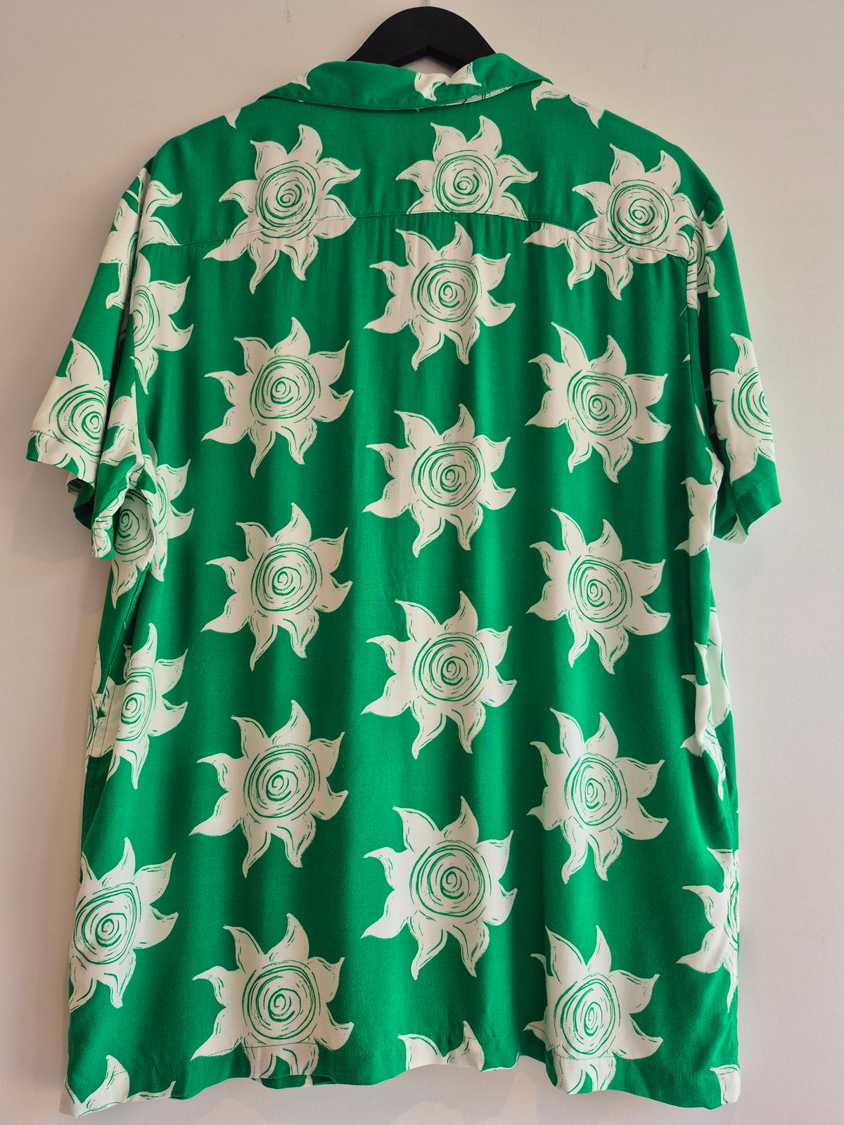 Hunky Trunks SS Shirt Sun Swirl Green/White Size Large