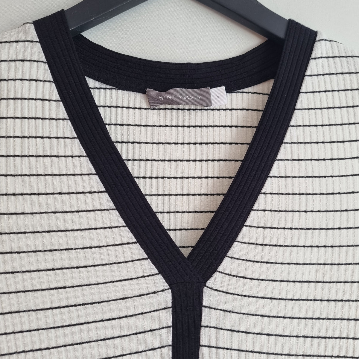 Mint Velvet stripe ribbed top Black/Ivory Size Small