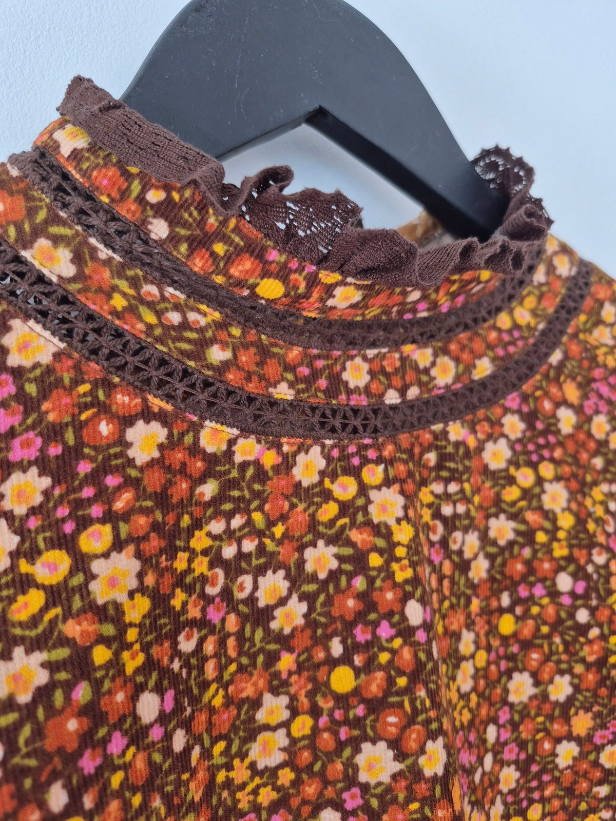 By Timo Babycord Blouse Ditsy floral Choc/Rust/Multi Size Small